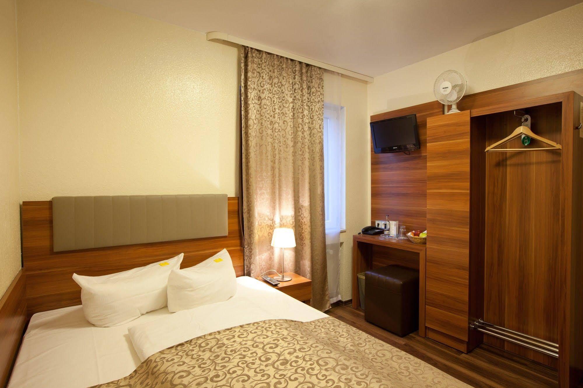 Hotel Frankfurt Messe فرانكفورت المظهر الخارجي الصورة