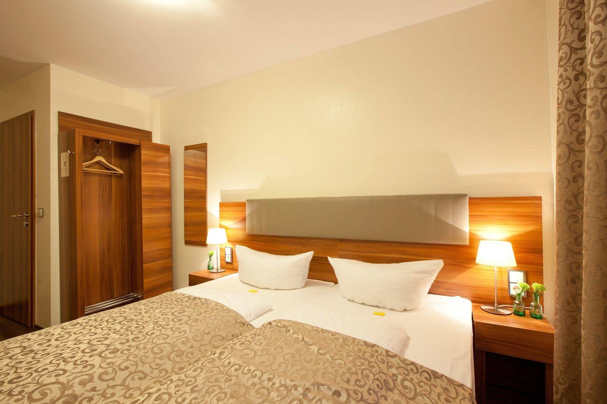 Hotel Frankfurt Messe فرانكفورت المظهر الخارجي الصورة