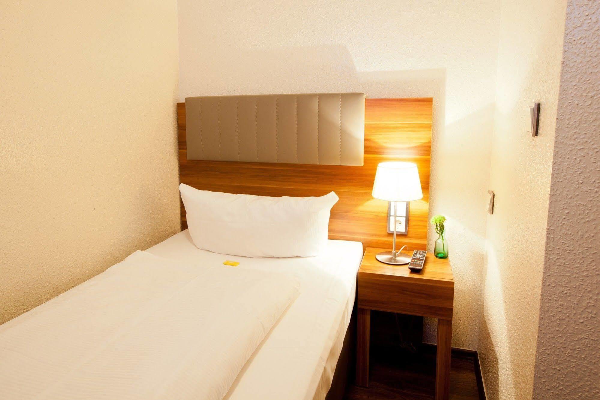 Hotel Frankfurt Messe فرانكفورت المظهر الخارجي الصورة